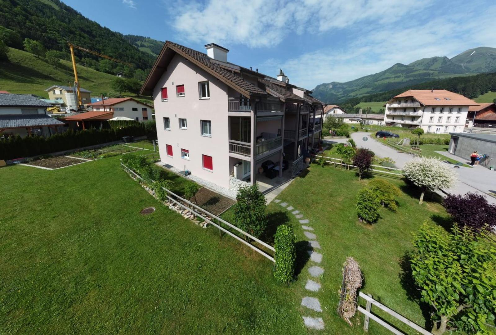 Gruyere Alpes Appartement 3 Chambres Bbq Parking Neirivue Екстер'єр фото
