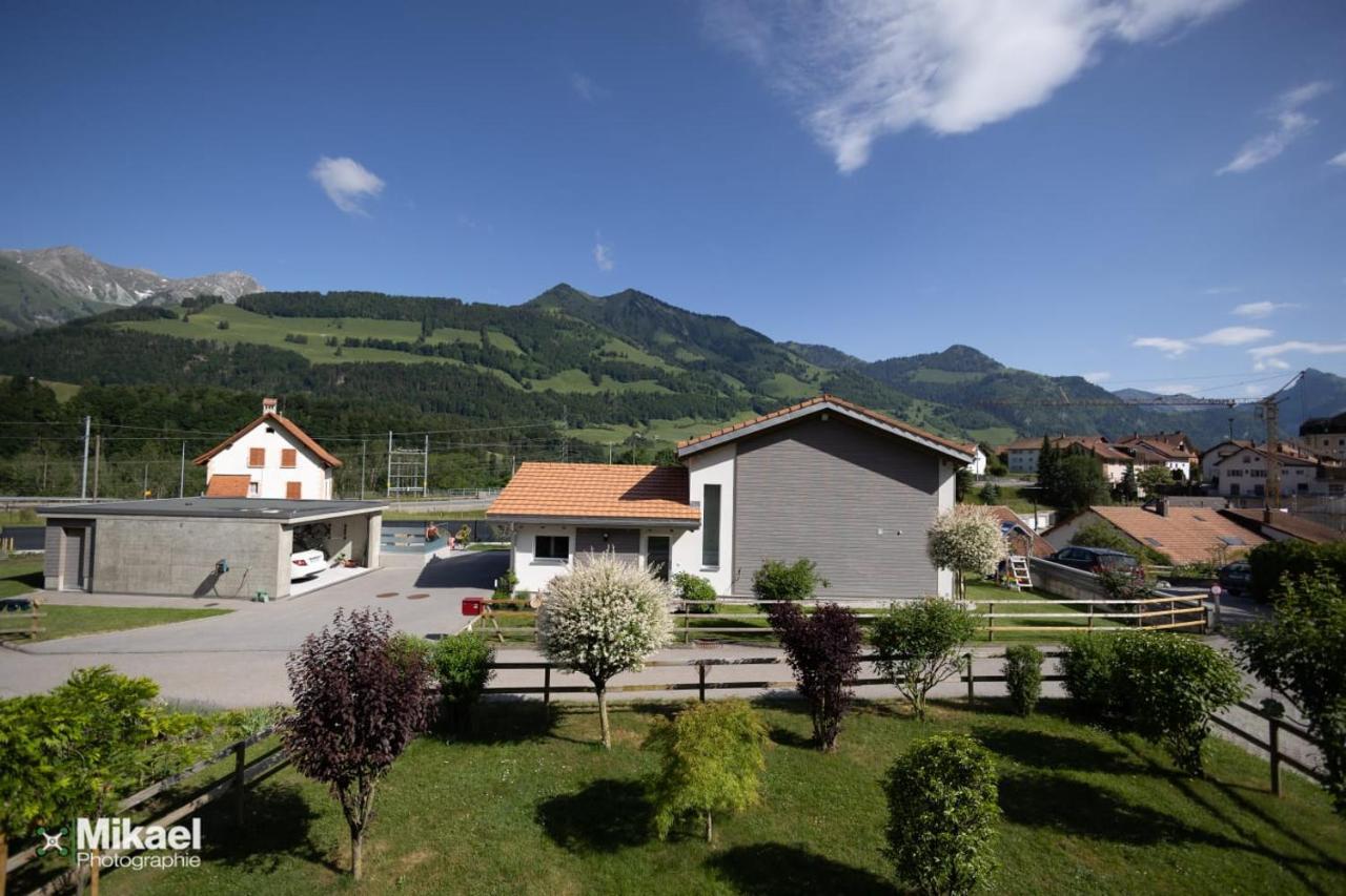 Gruyere Alpes Appartement 3 Chambres Bbq Parking Neirivue Екстер'єр фото